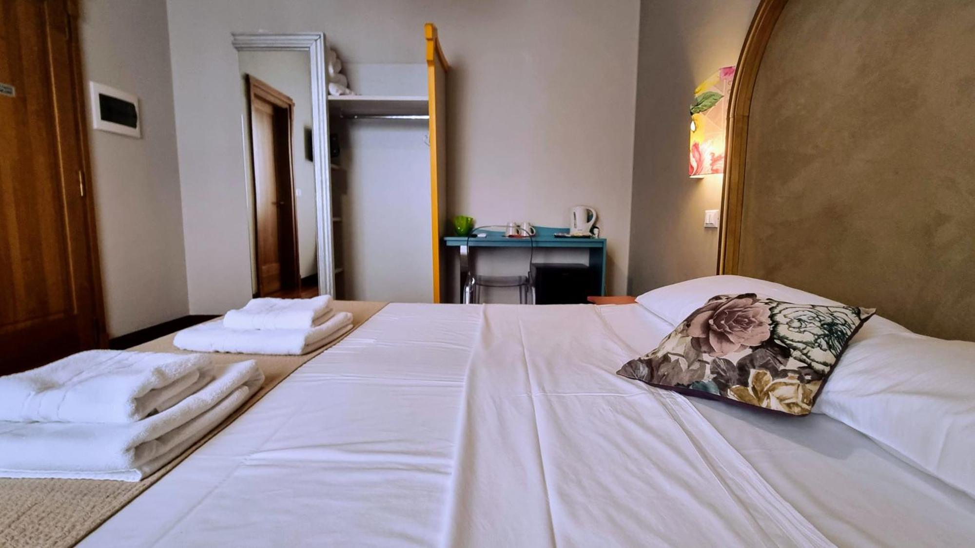 Locanda Al Volo Tommaseo Триест Экстерьер фото