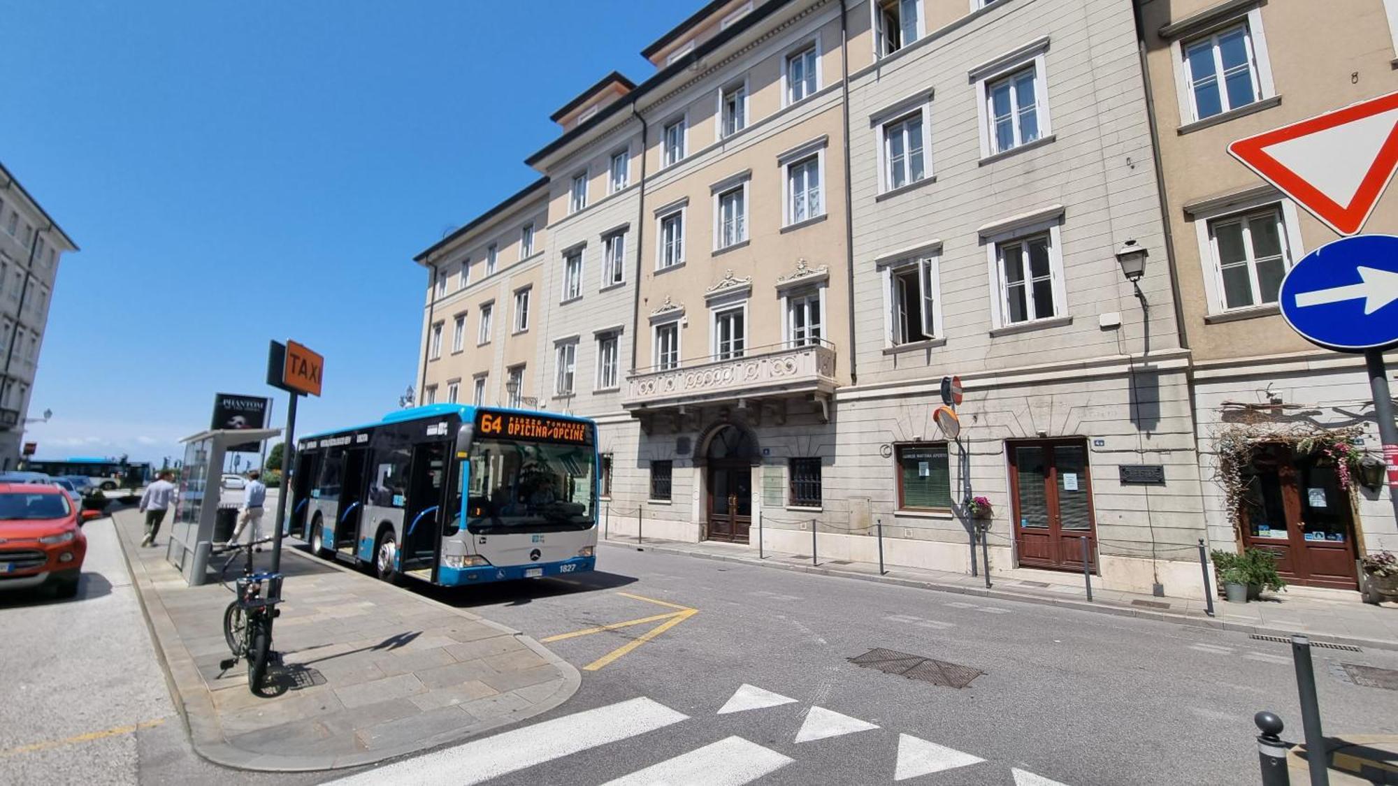Locanda Al Volo Tommaseo Триест Экстерьер фото